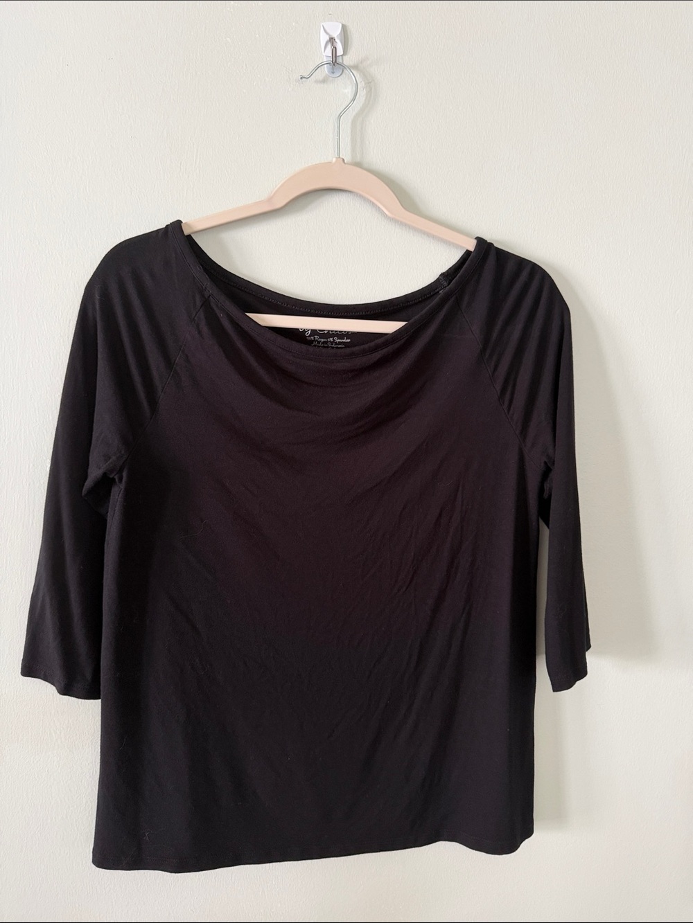 Chico's Black Scoop Neck Long Sleeve Tee